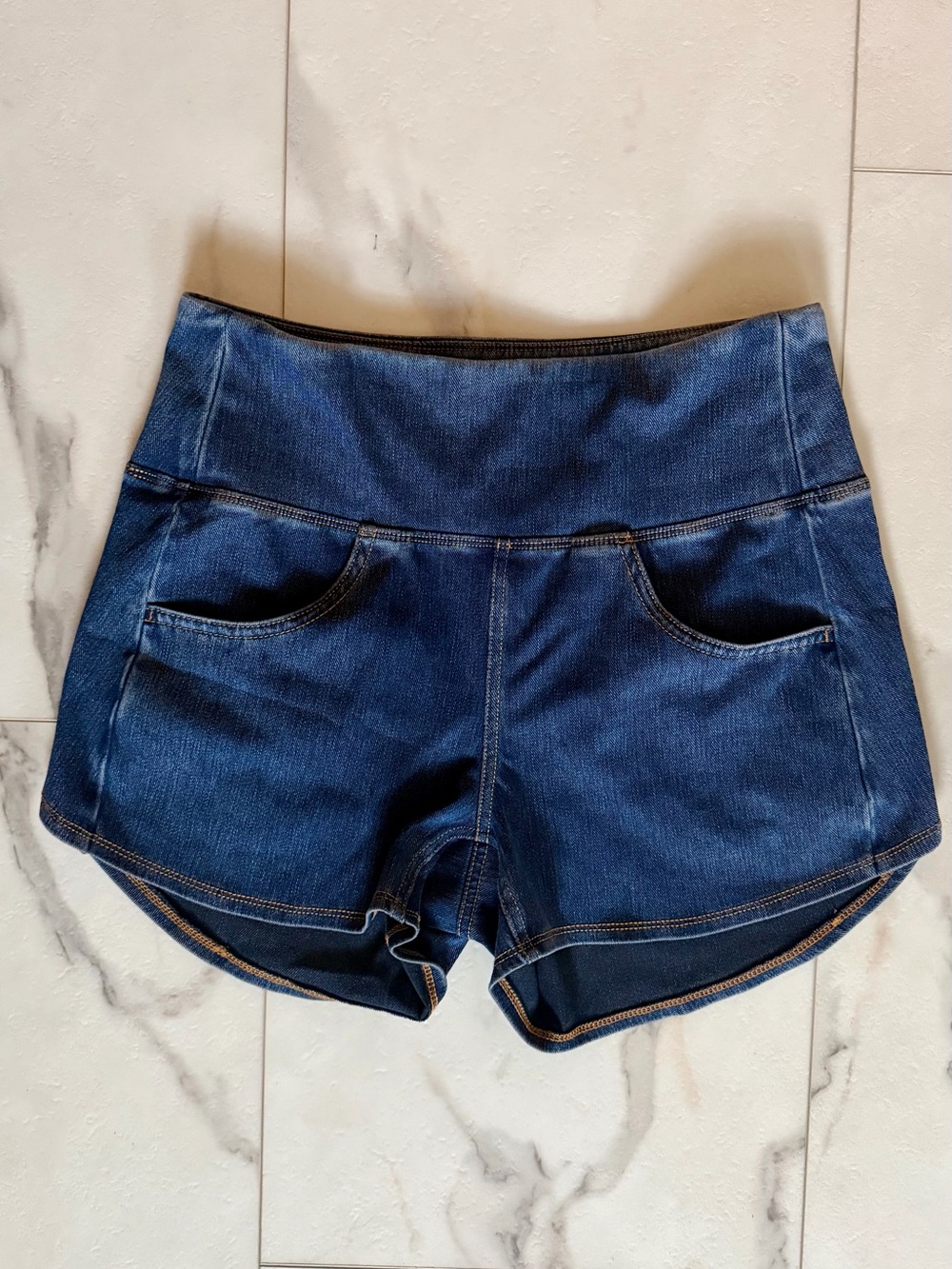 HALARA Flex Shorts